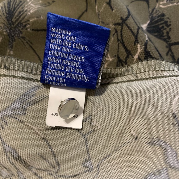 NWOT Army Green w/ Black & Cream Floral Pattern - Picture 5 of 7